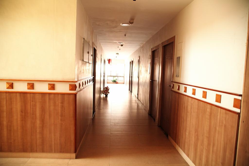 Hotel Sooriya Residency Chennai Bagian luar foto