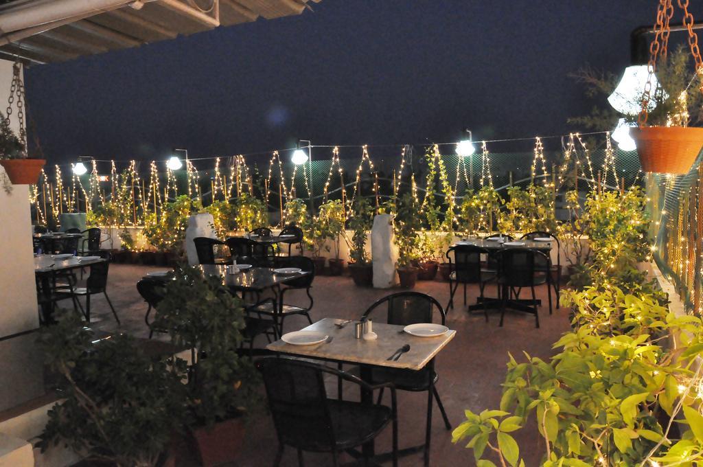 Hotel Sooriya Residency Chennai Bagian luar foto