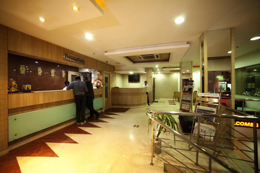 Hotel Sooriya Residency Chennai Bagian luar foto