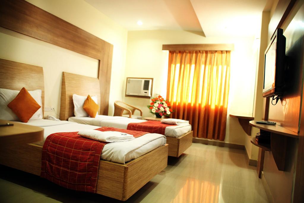 Hotel Sooriya Residency Chennai Ruang foto