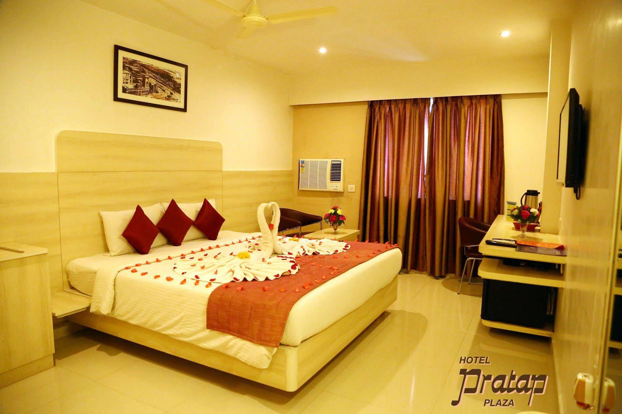 Hotel Sooriya Residency Chennai Bagian luar foto