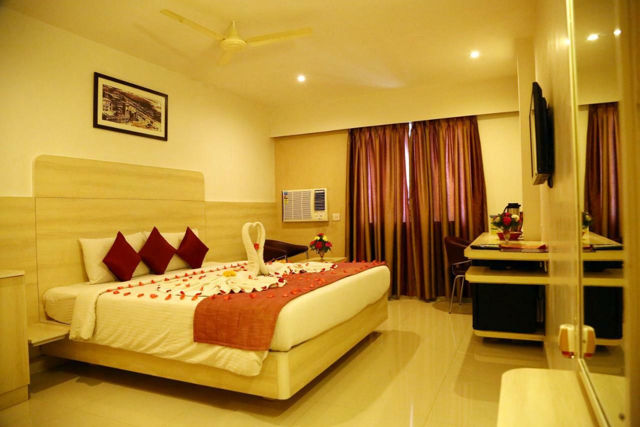Hotel Sooriya Residency Chennai Bagian luar foto